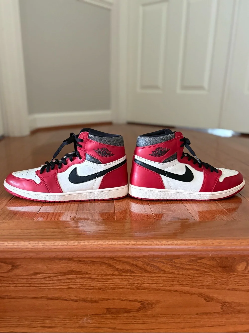 Nike Air Jordan 1 Retro High OG “Chicago Lost & Found”